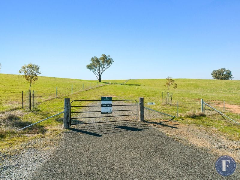 10 Willowvale Road, Cowra NSW, Cowra - Thumbnail 2