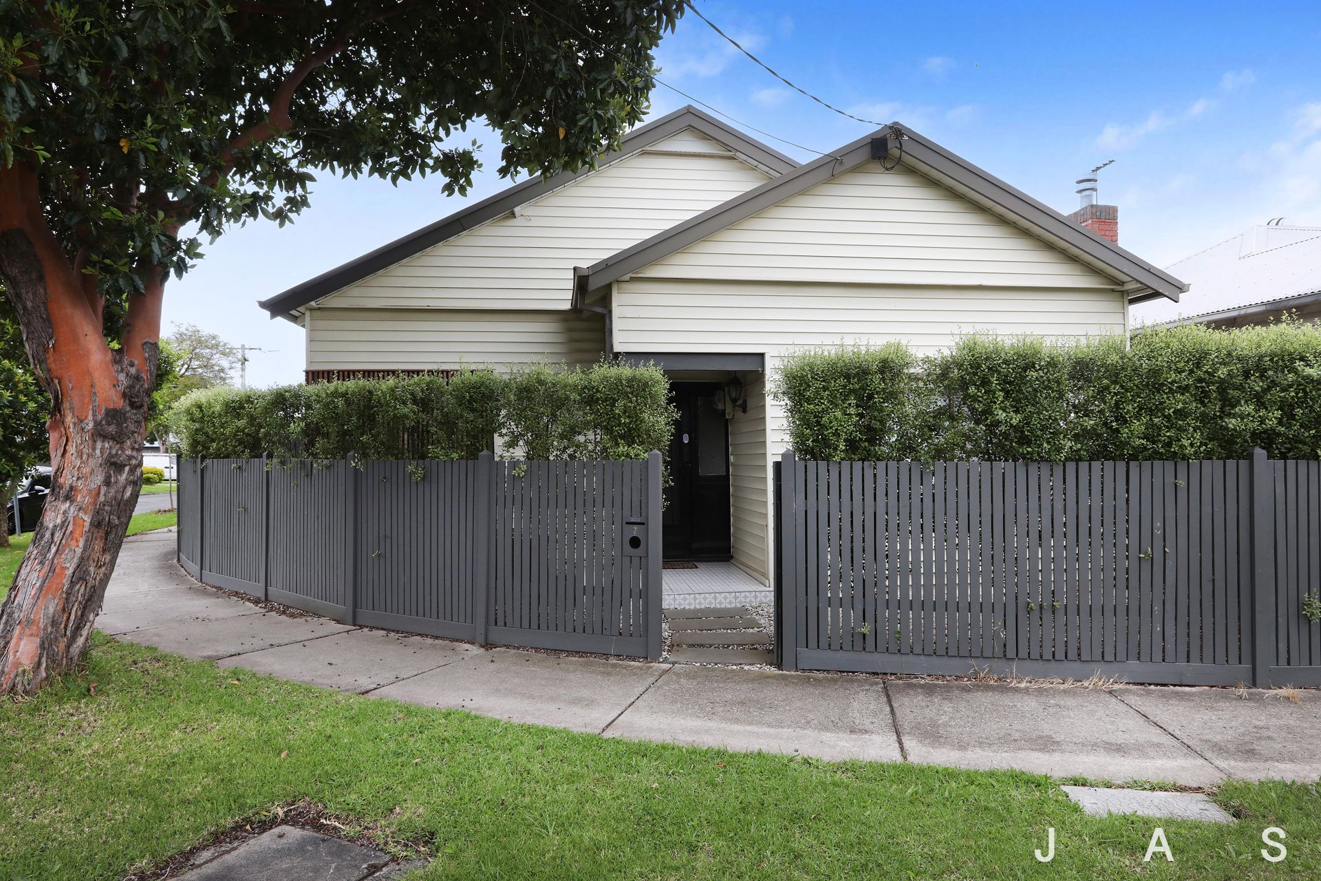 7 Dawson Avenue Footscray VIC, Footscray - Thumbnail 2