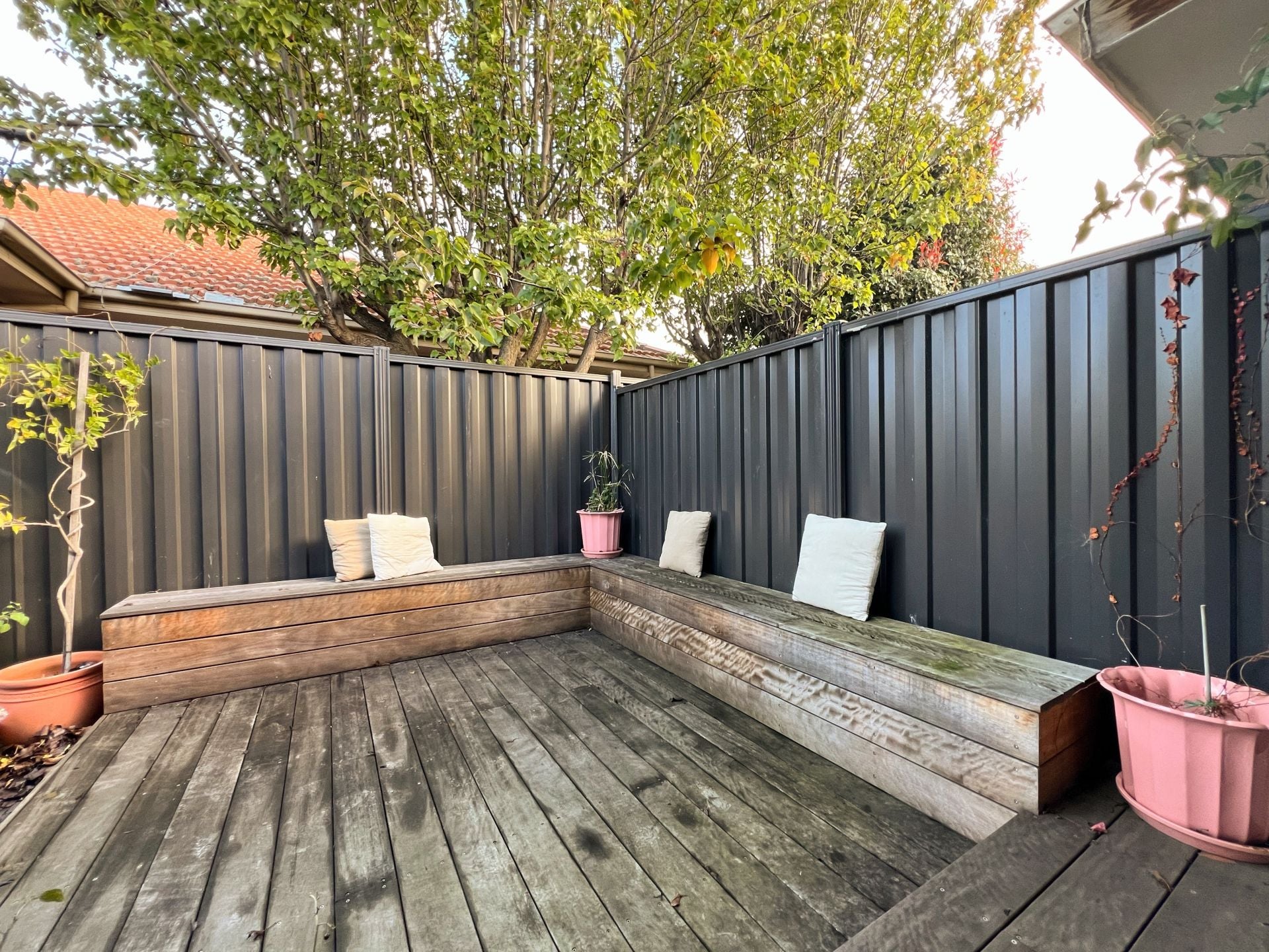 Beautifully Refurbished Unit in a Prime Reservoir Location