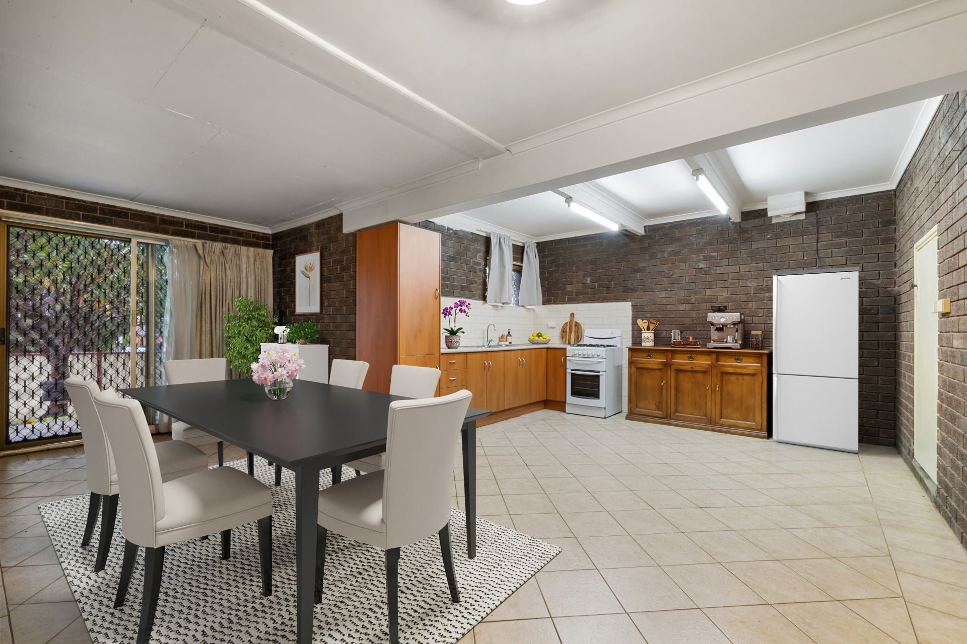 Corner Family Sanctuary Filled With Light, Space & Lifestyle Appeal