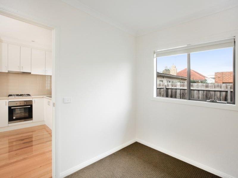 LOVELY UNIT IN THOMASTOWN