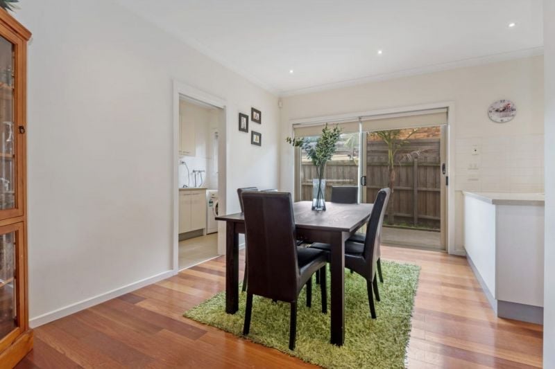 1/123 Boldrewood Parade, Reservoir
