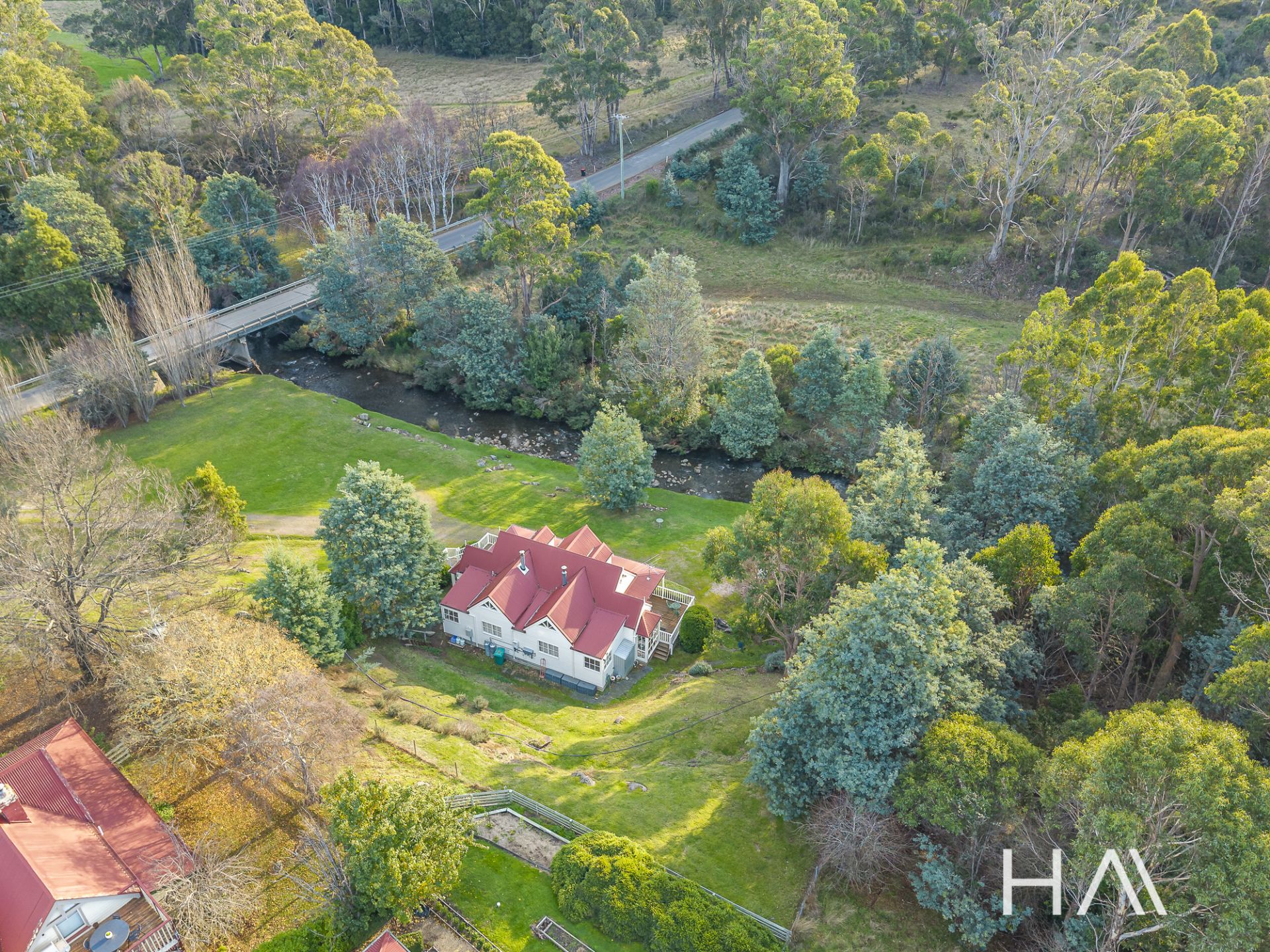 134 Crabtree Road Grove, Grove - Image 1