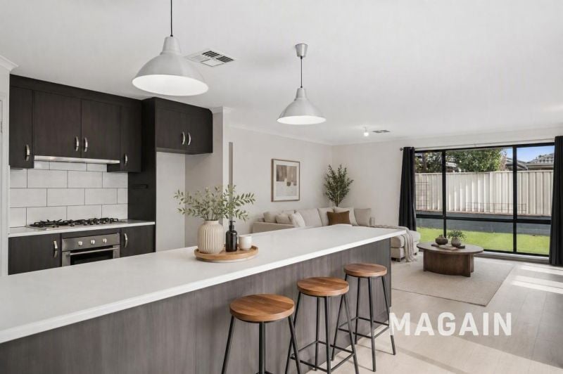 42 Marston Drive Morphett Vale SA, Morphett Vale - Image 1