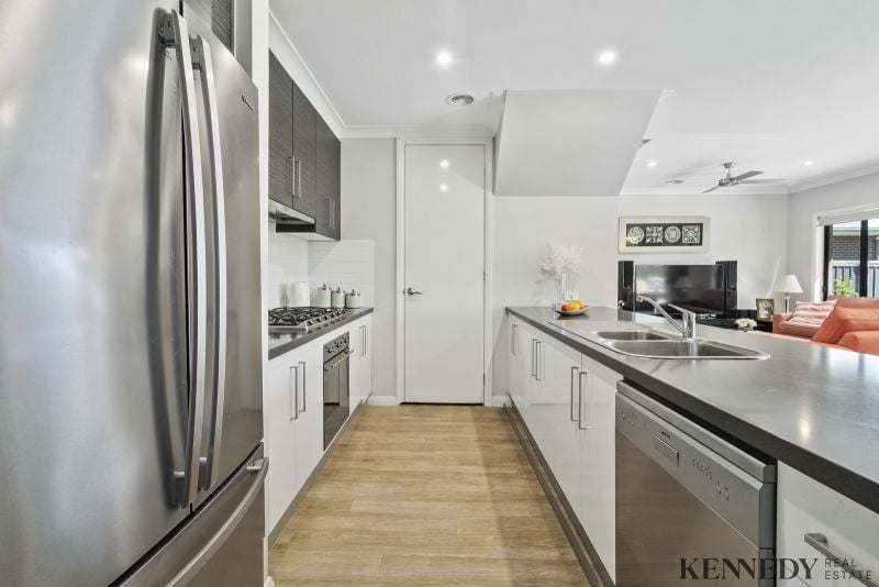 24 Coco Crescent Yarrawonga VIC, Yarrawonga - Thumbnail 4