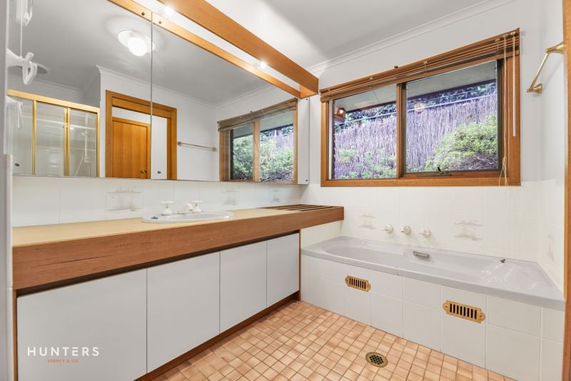 2 Blue Jay Court, West Pennant Hills