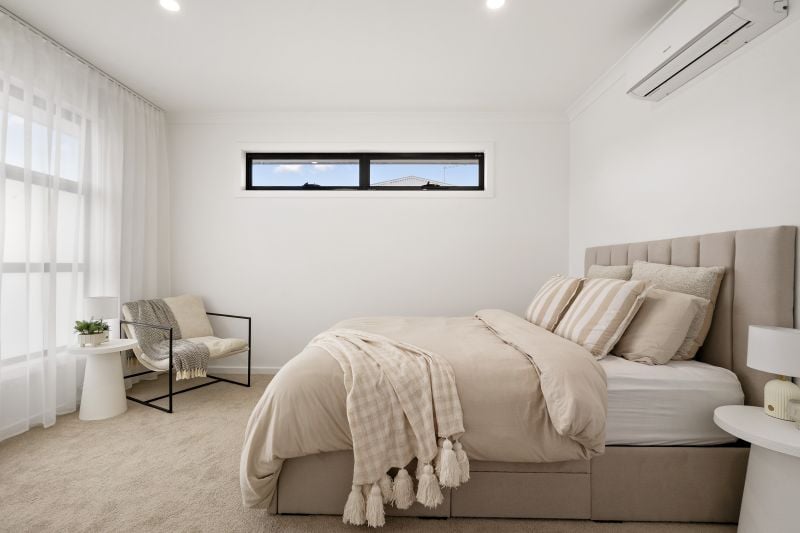 2/8 Evans Crescent, Reservoir