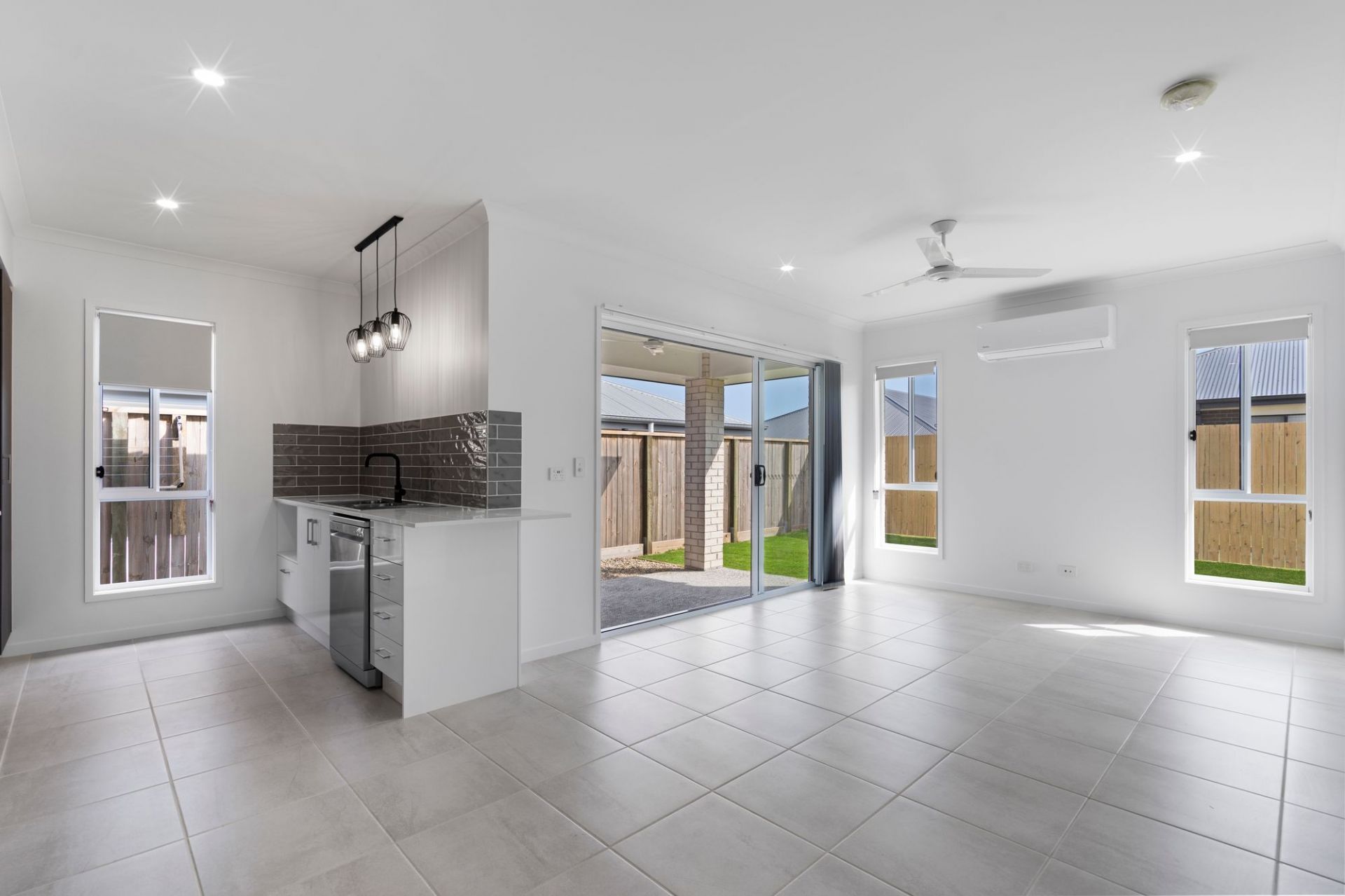 9 Petermann Circuit Yarrabilba QLD, Yarrabilba - Thumbnail 2