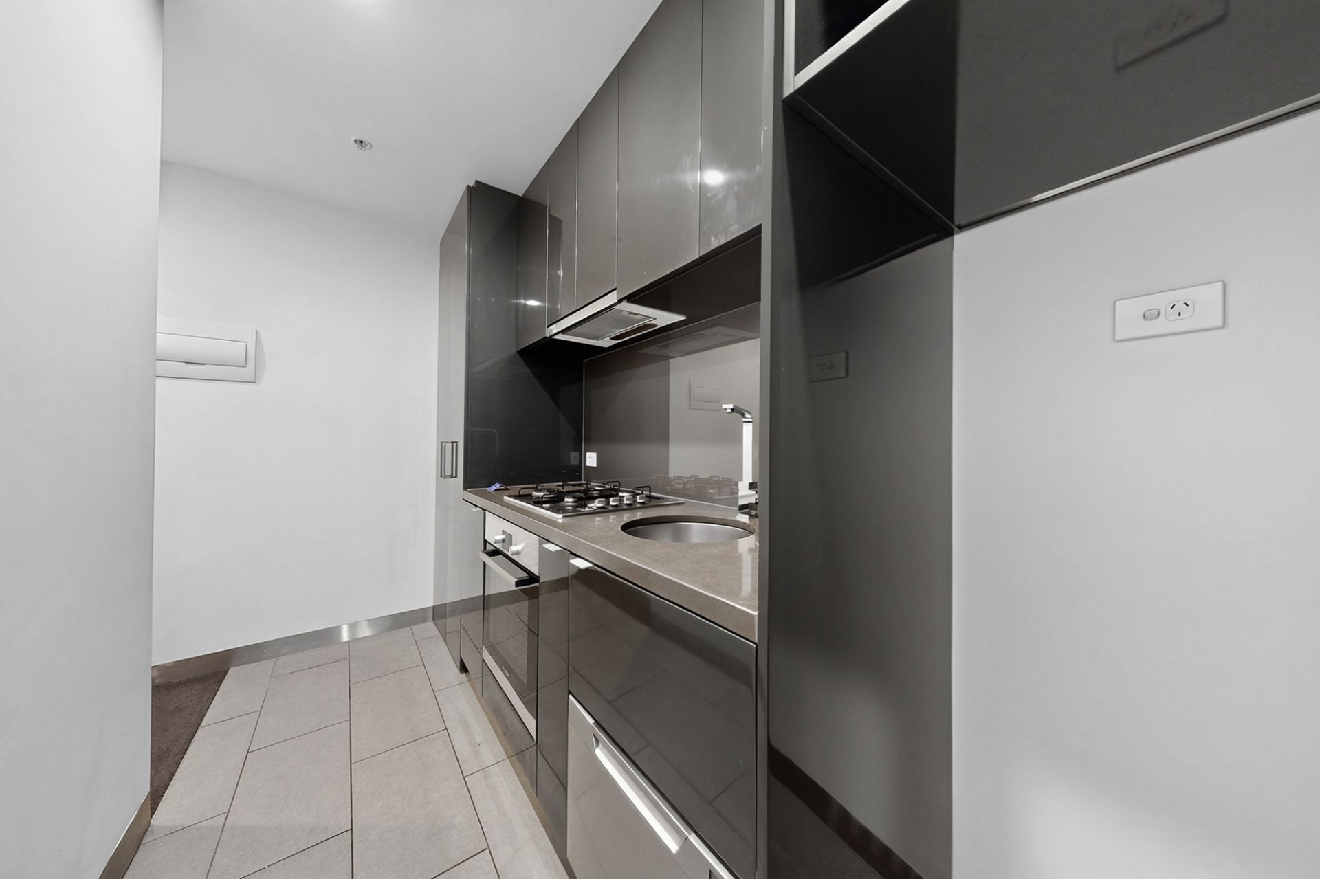 101/33 Clarke Street, Southbank - Thumbnail 6