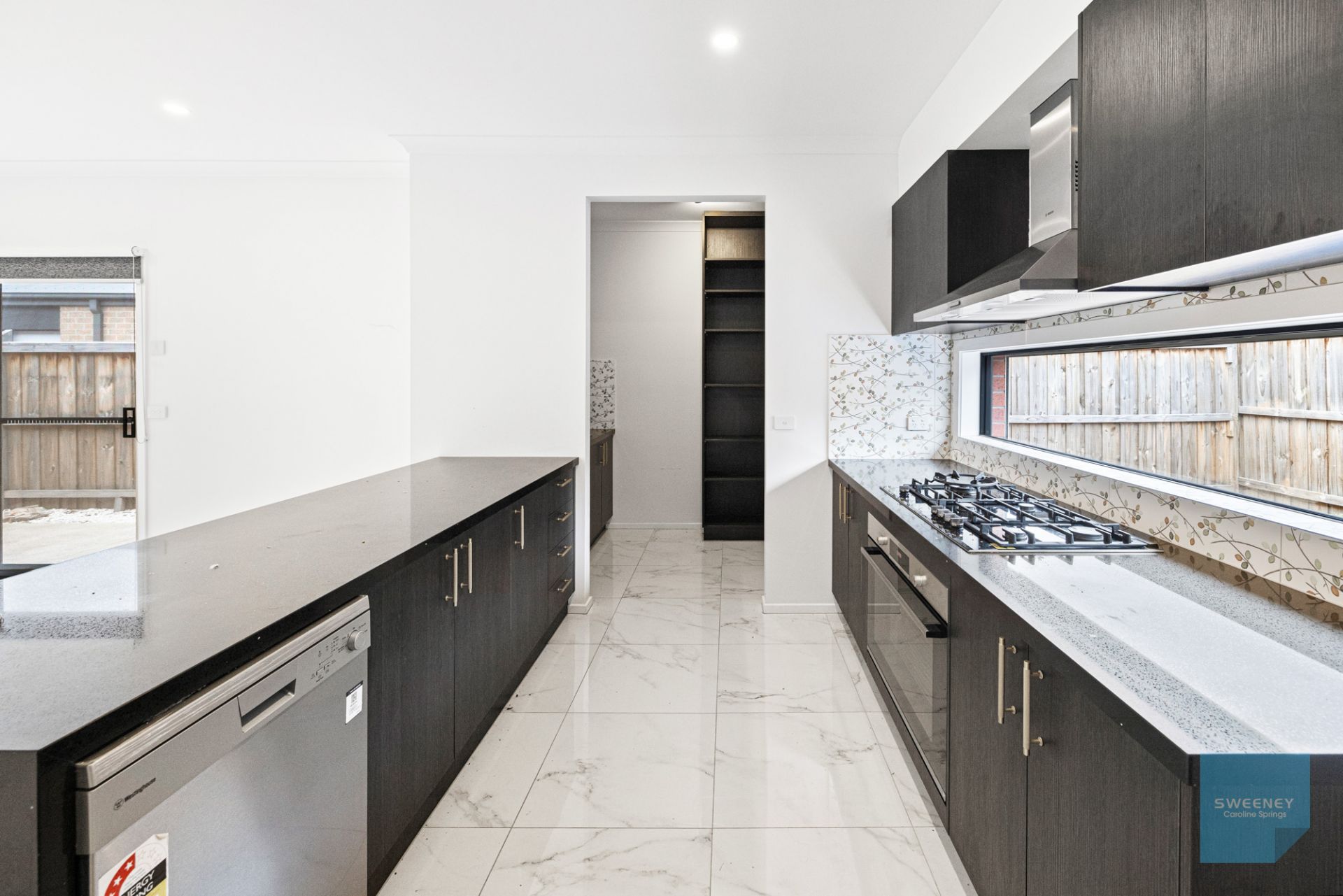 10 Brimba Road, Deanside - Thumbnail 4
