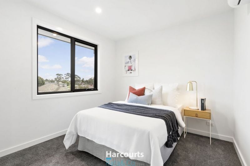 1/12 Lawson Street, Reservoir