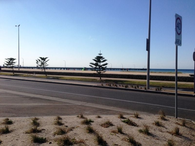 2/175 Esplanade, Altona - Thumbnail 3