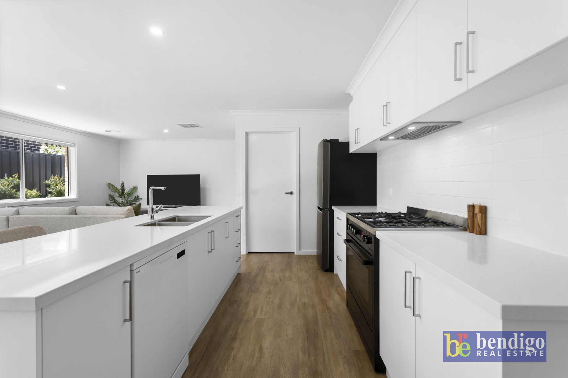 7 Hesse Avenue Flora Hill VIC, Hill - Thumbnail 4