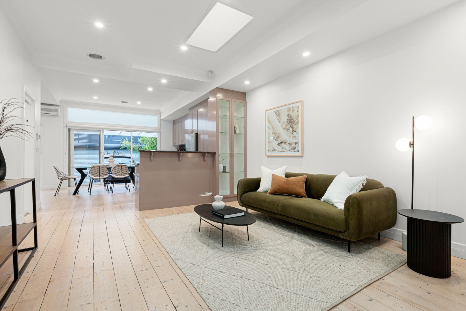 168 Evans Street, Port Melbourne, Port Melbourne - Thumbnail 2