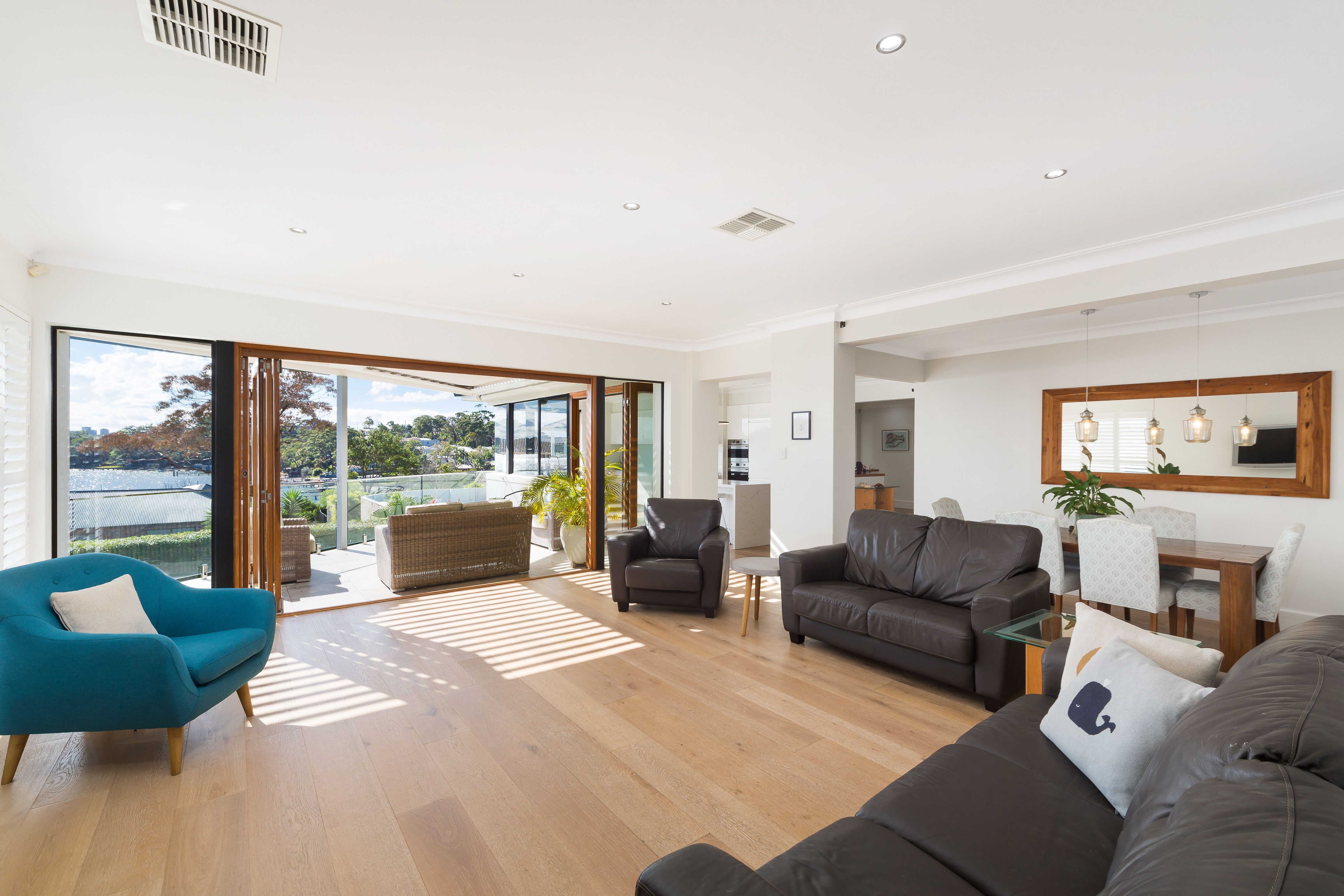 11 Robvic Avenue KANGAROO POINT 2224