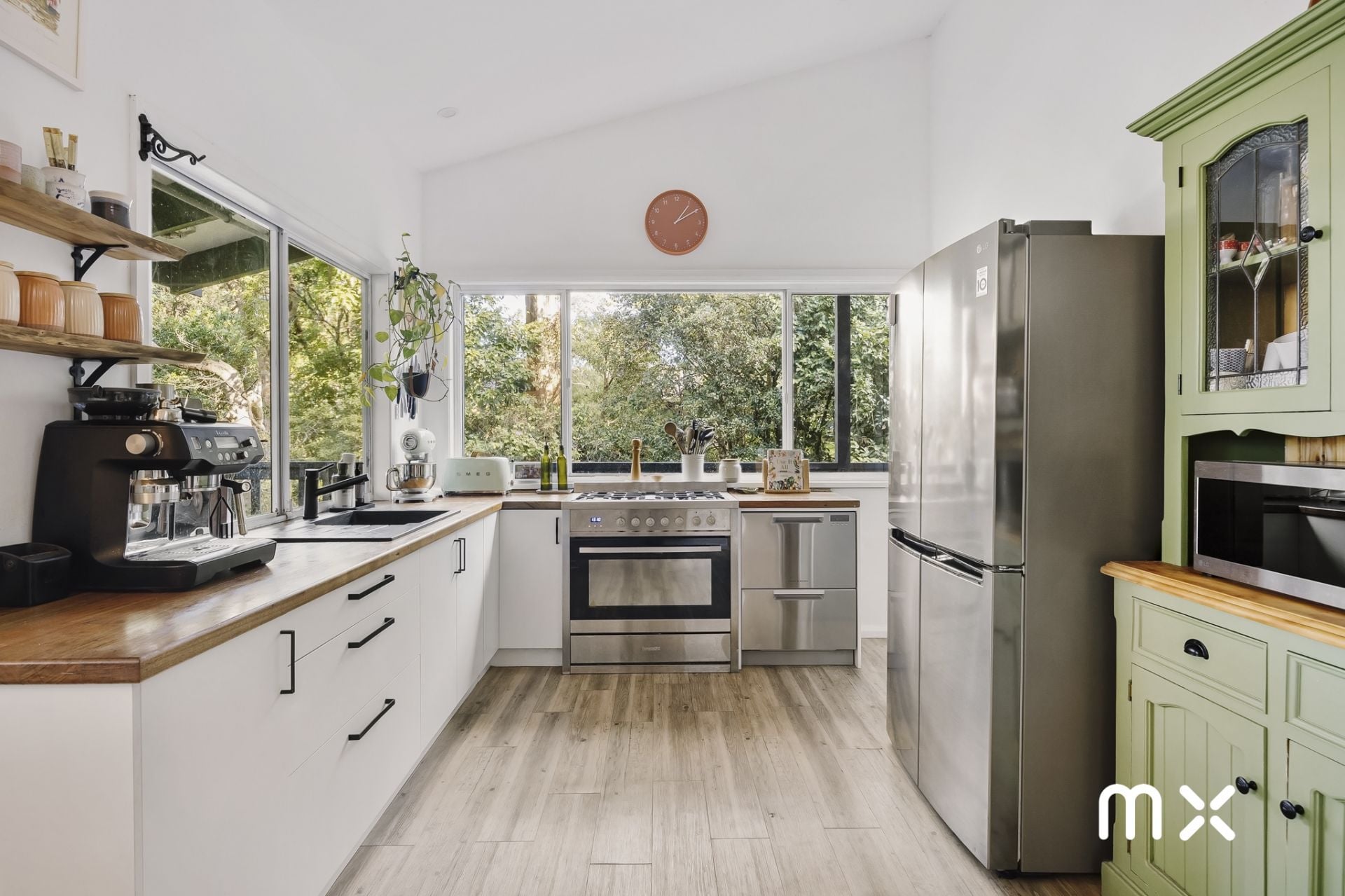 23 Foothills Road, Austinmer - Thumbnail 2