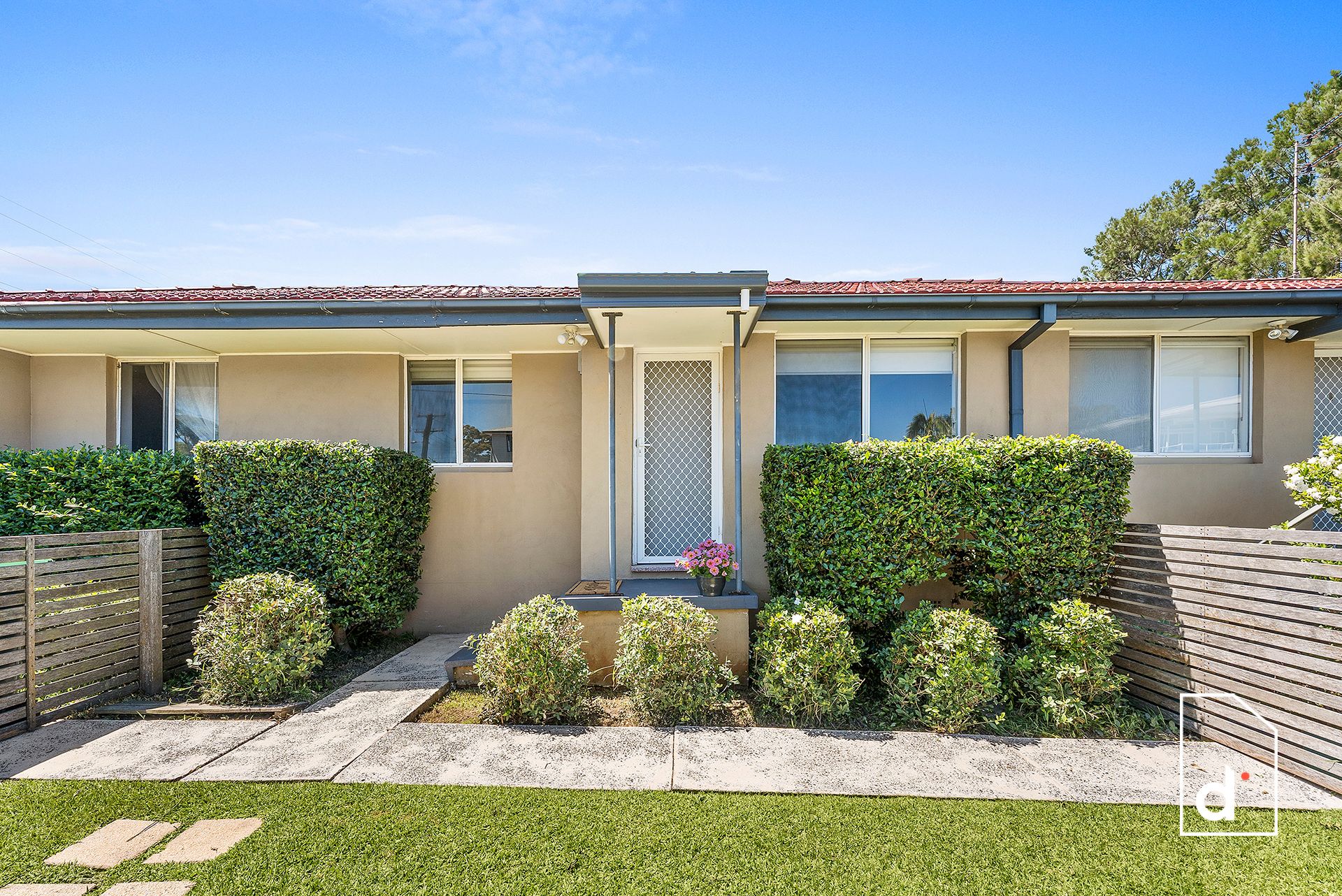 2/37 Railway Parade, Woonona NSW