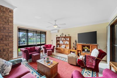 16 Aston Wilde Avenue, Chittaway Bay, Chittaway Bay - Thumbnail 2