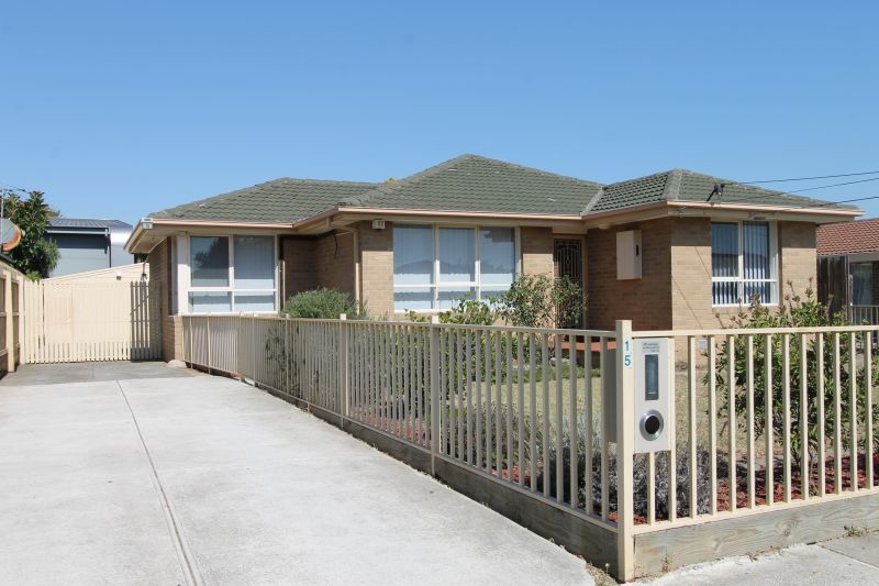 15 Gladstone Street, Thomastown