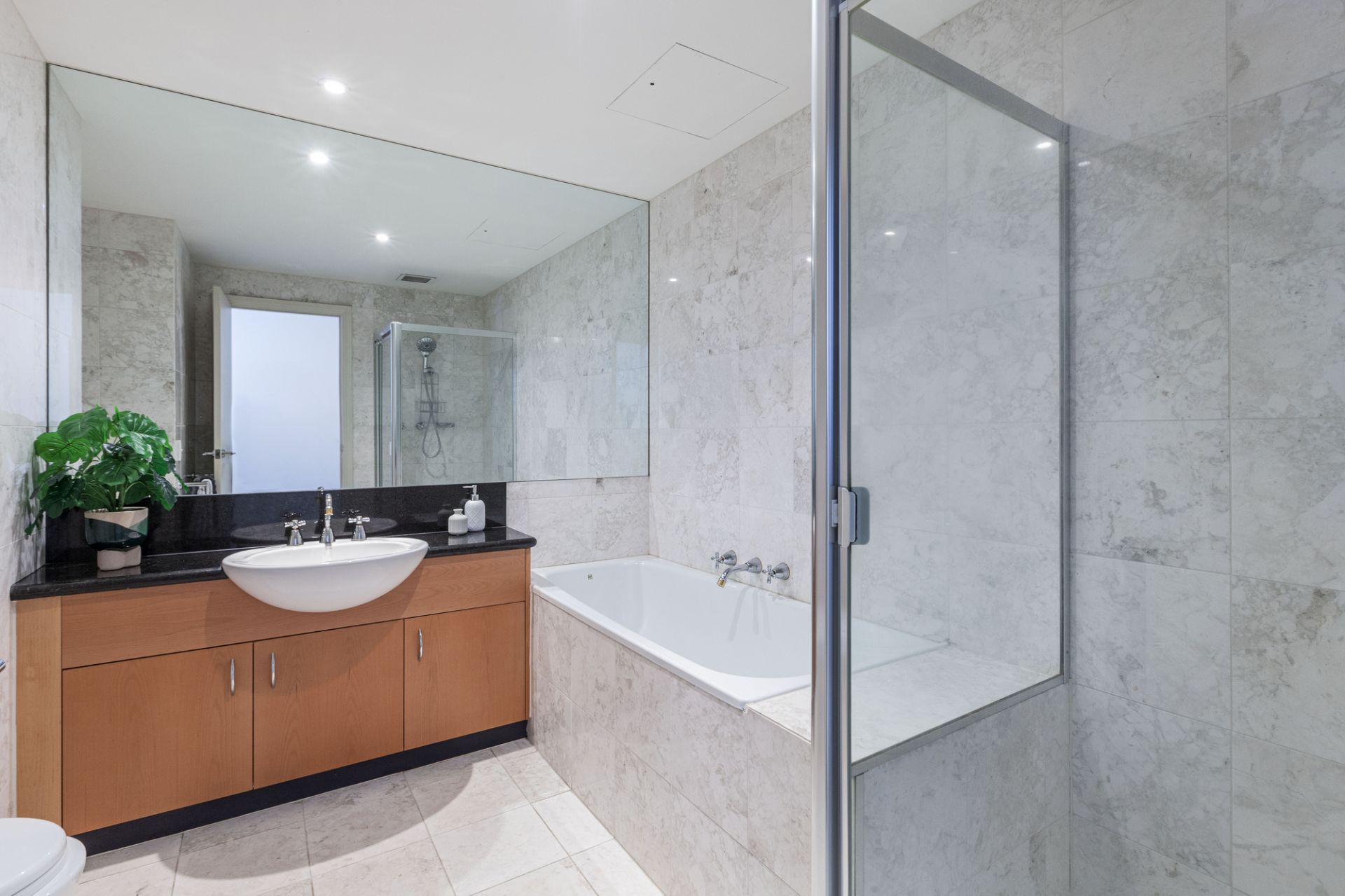 22/85 Alexandra Avenue, South Yarra, South Yarra - Thumbnail 6