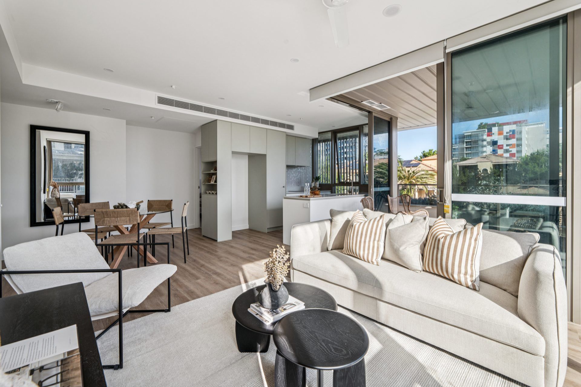 306/15 Waverley Street, Call Agents Today For All The Details - Thumbnail 4