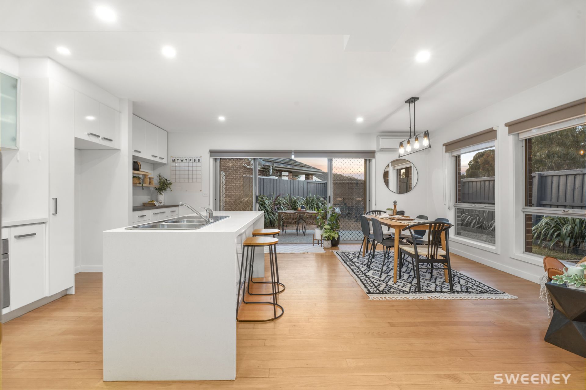 27 Paproth Grove, Altona North - Thumbnail 3