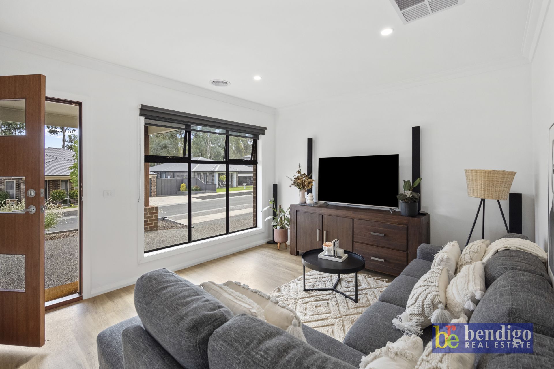 5 Captain Court White Hills VIC, Hills - Thumbnail 3