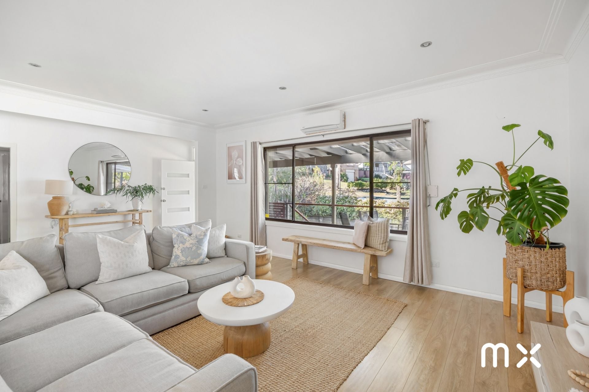 64 Brendon Avenue, Farmborough Heights - Image 1