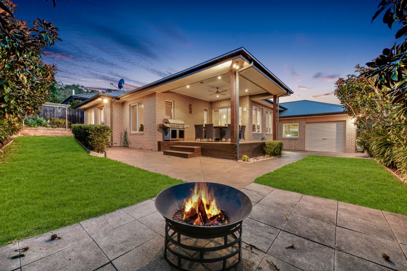 2 Rockbank Court, South Morang