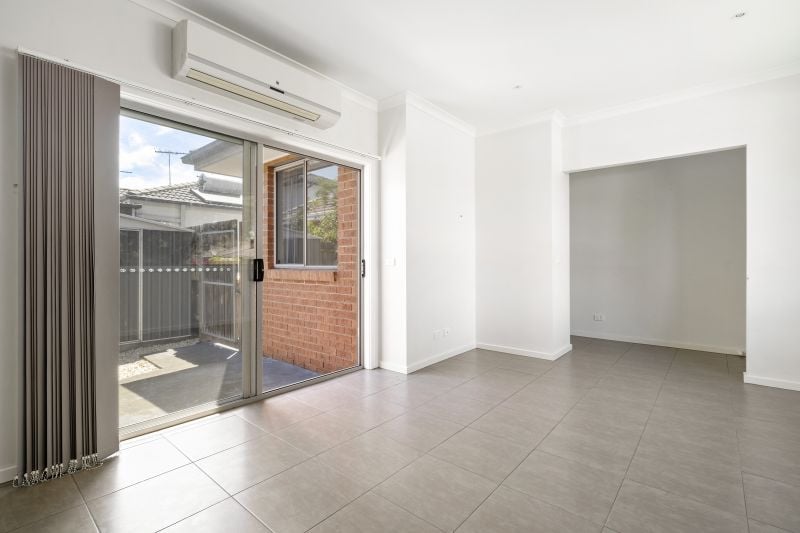 1/4 Newton Street, Thomastown