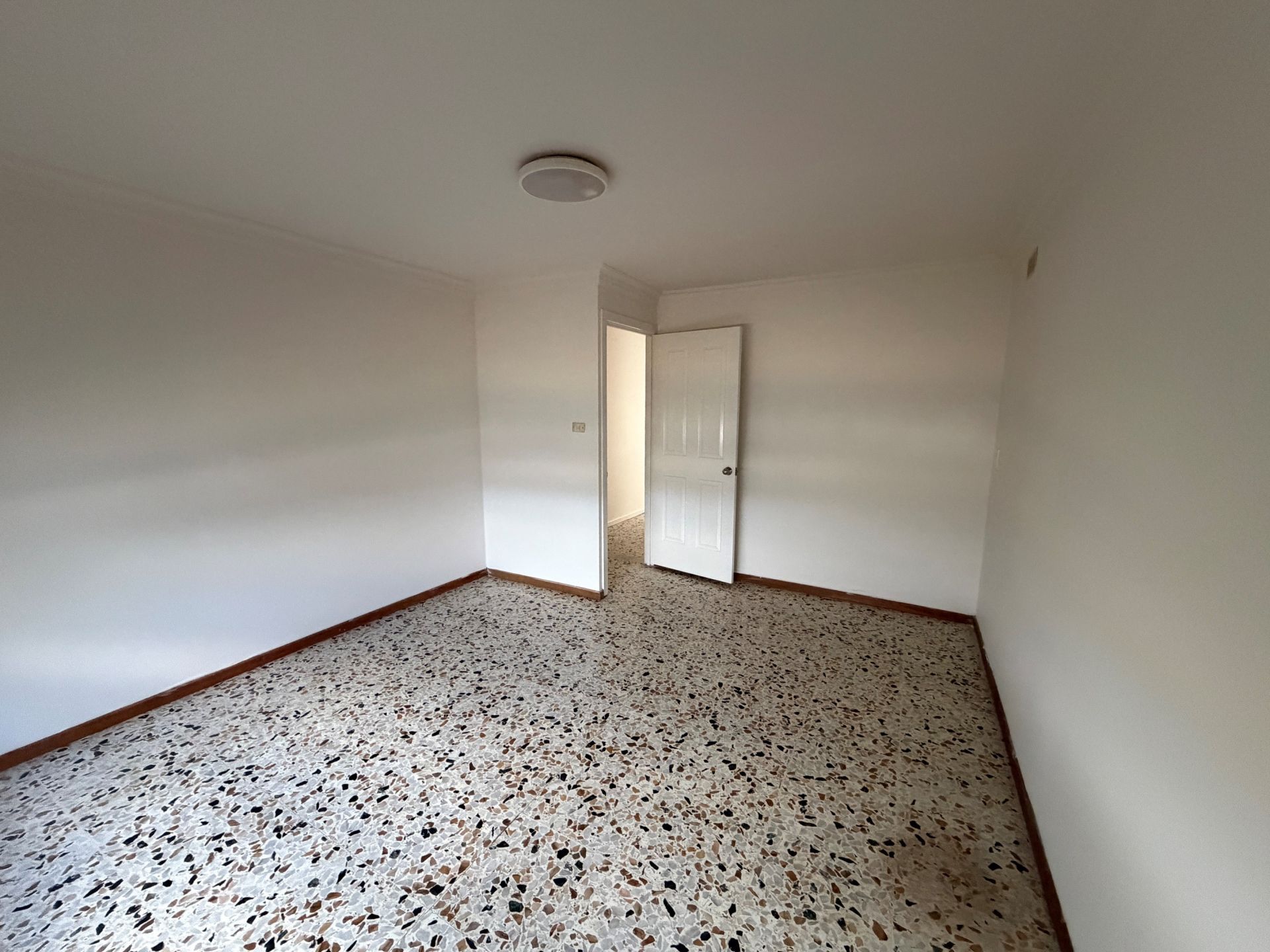 LARGE FAMILY HOME IN GREAT LOCATION