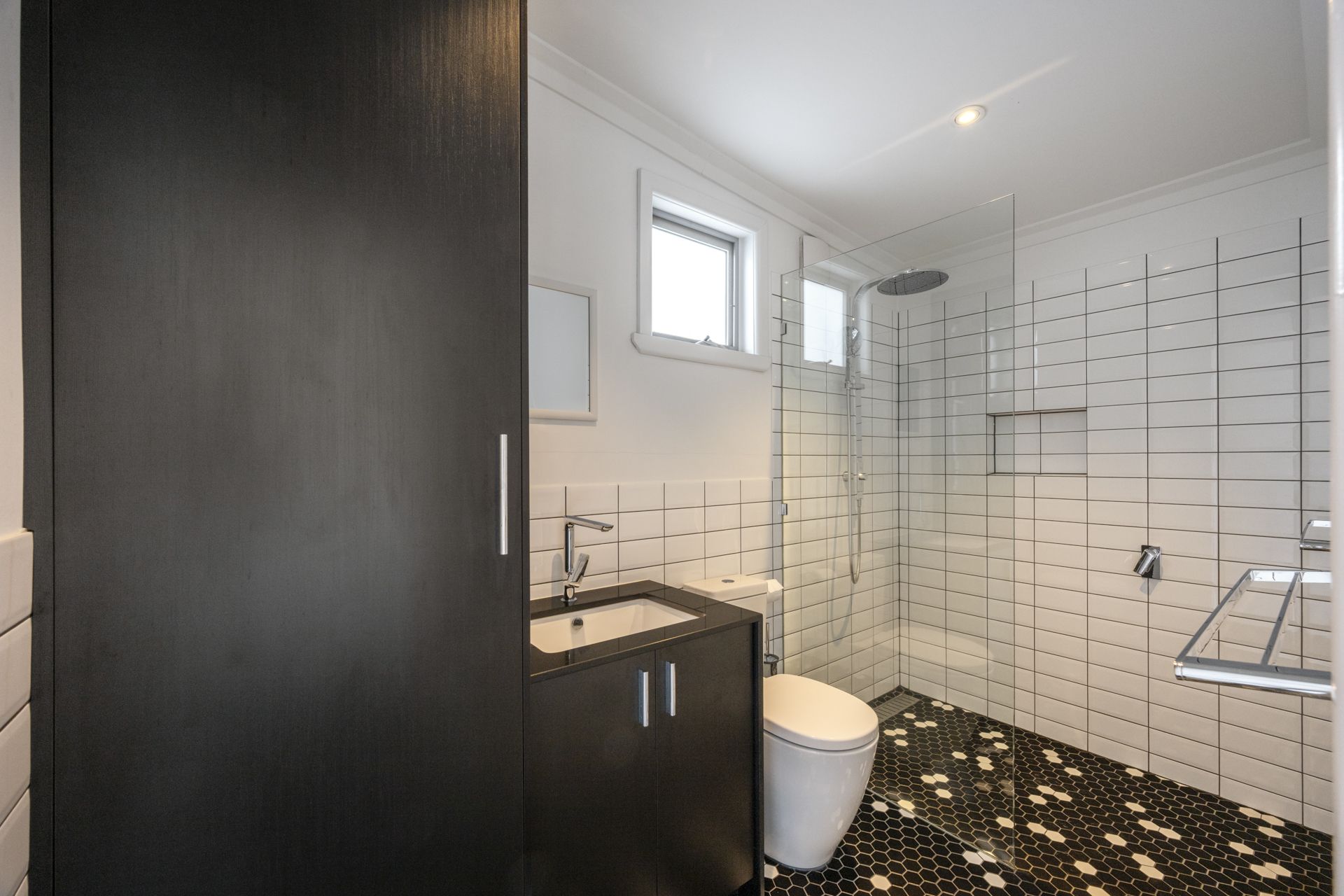 Spacious Family Home in Prime Greensborough Location