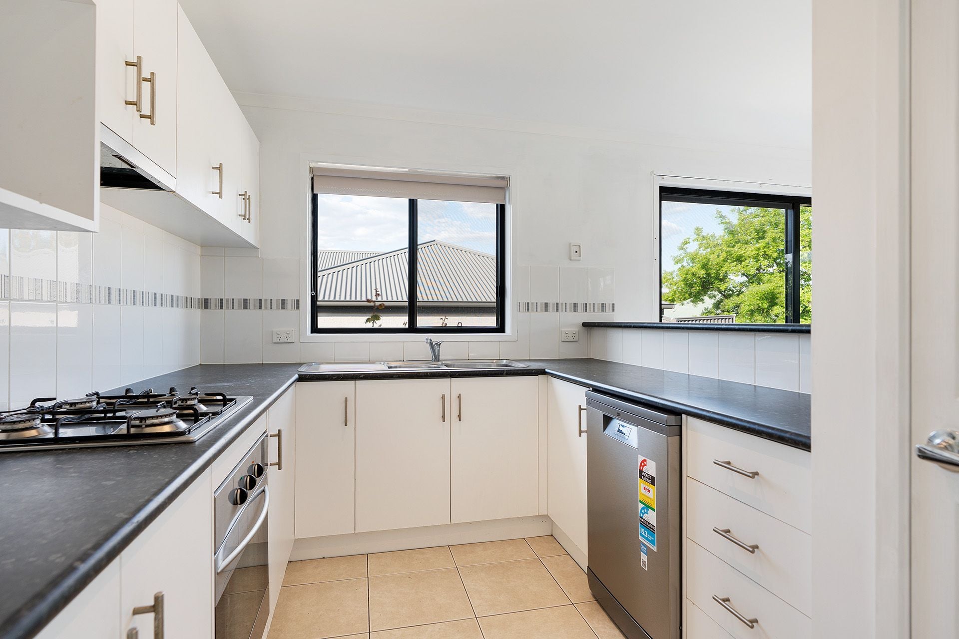 3/77 Elizabeth Street, Castlemaine - Thumbnail 4