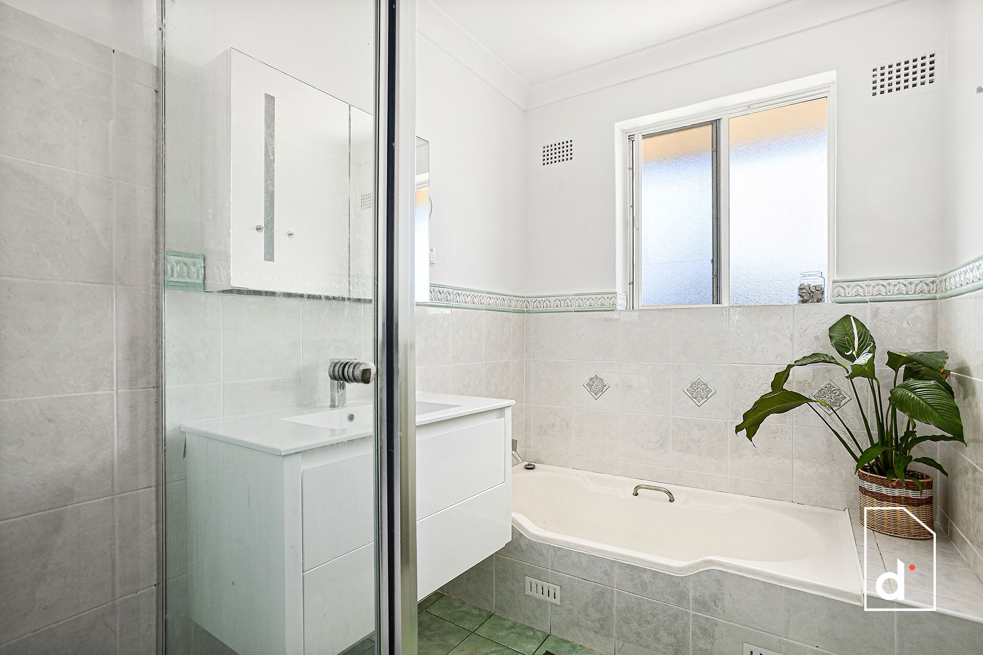 3/9 Underwood Street, Corrimal NSW