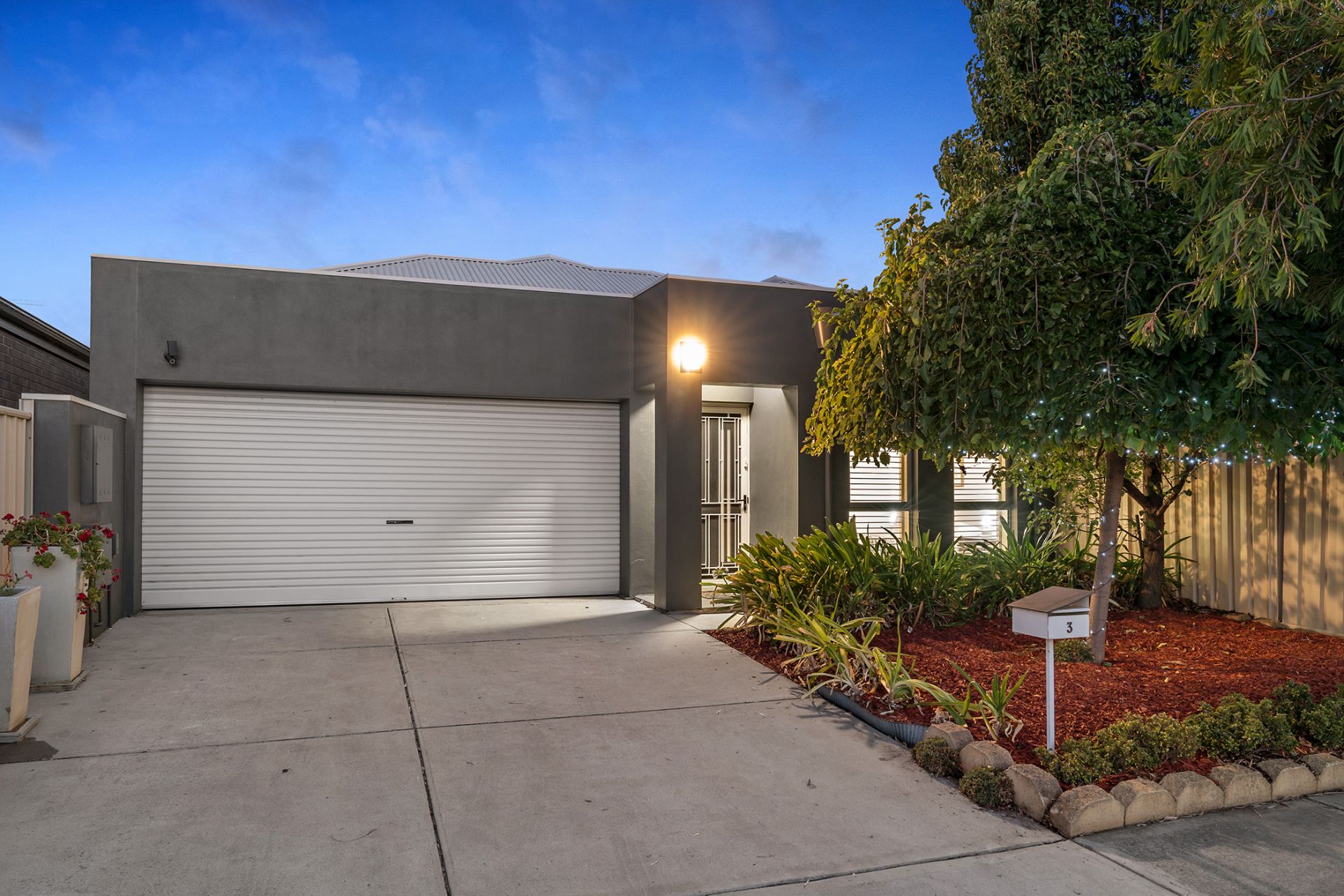 3 Cowra Crescent, Park Holme, Park Holme - Thumbnail 2