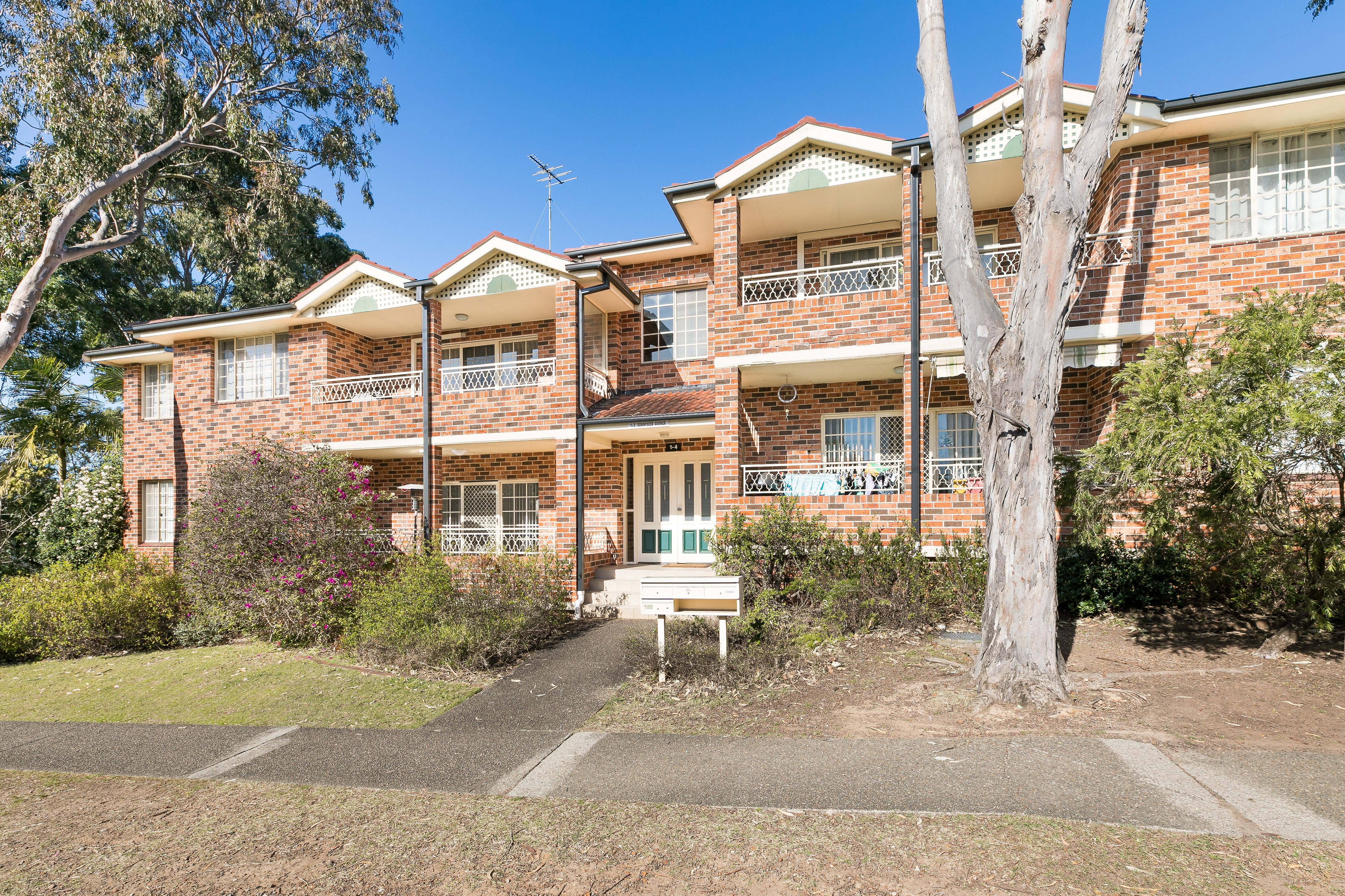 9/1 Sunnyside Avenue CARINGBAH 2229