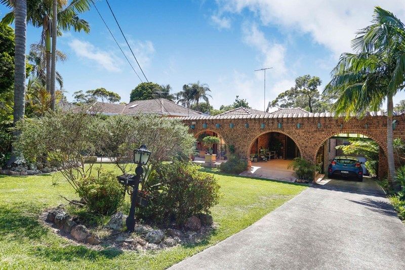 10 Winifred Avenue CARINGBAH 2229