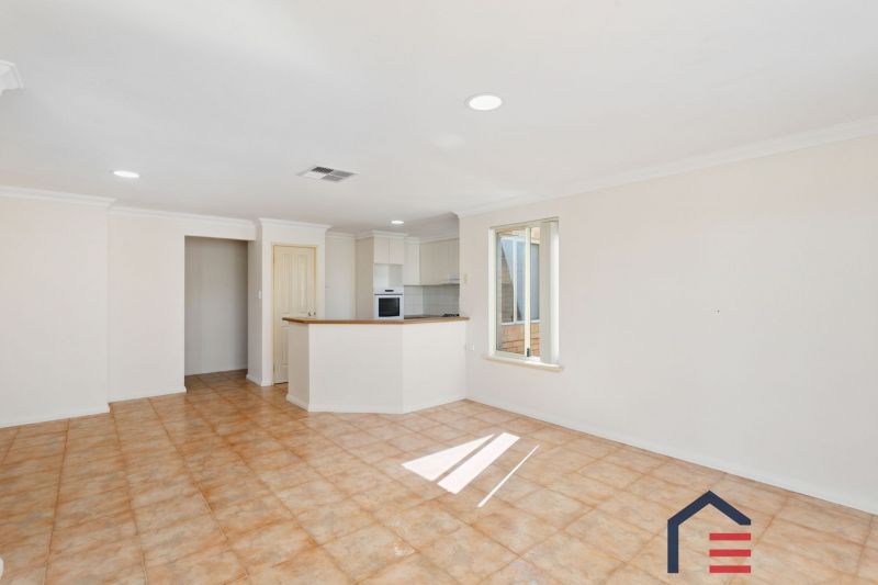 1/11 Camden St, Dianella