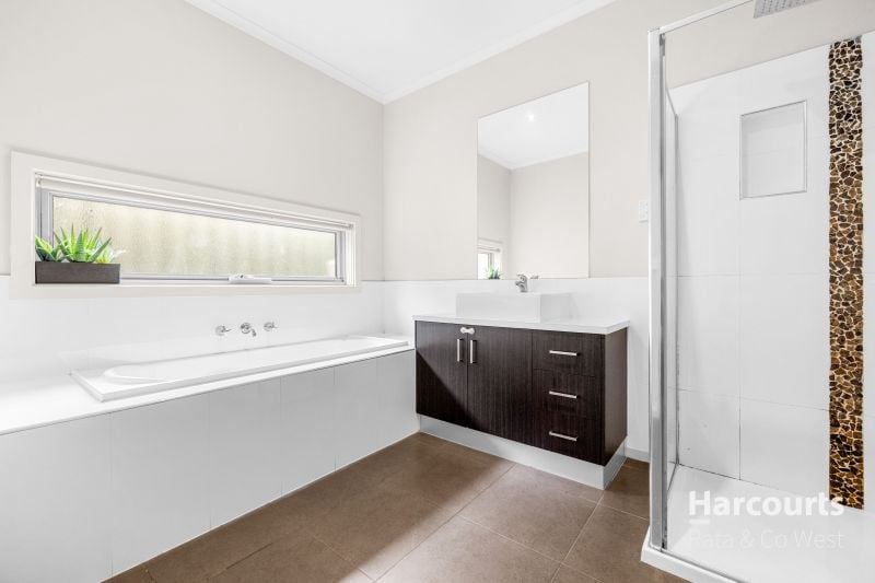 26 Goodenia Way, Caroline Springs