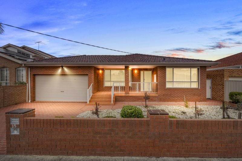 15 Elaine Close, Epping