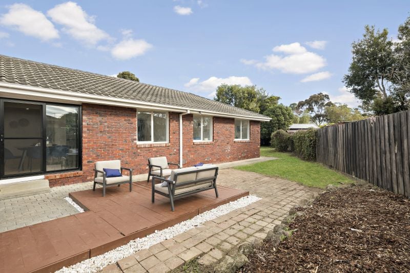 5 Redfield Court, Mill Park