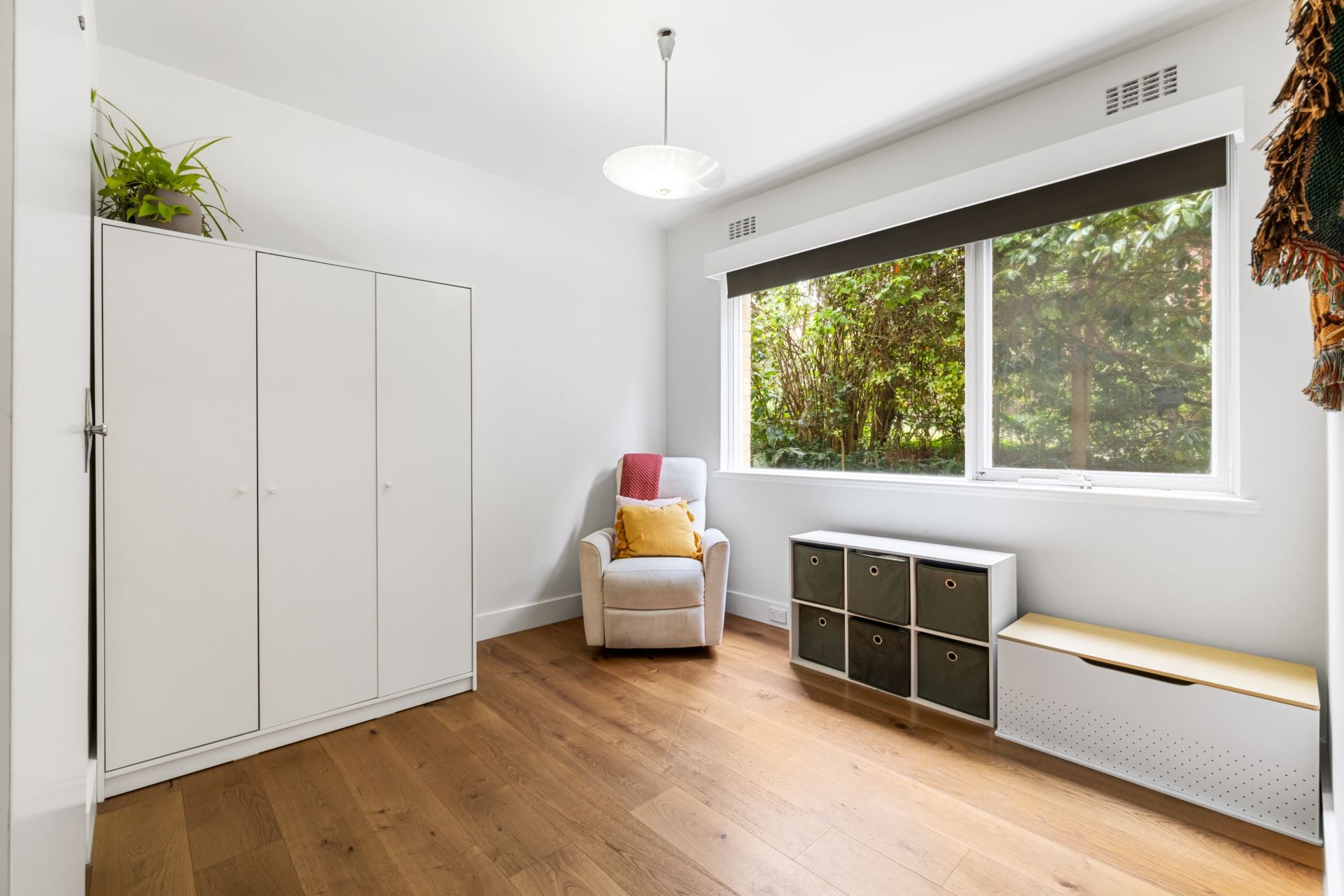 Contemporary Living in a Premium Ivanhoe Location