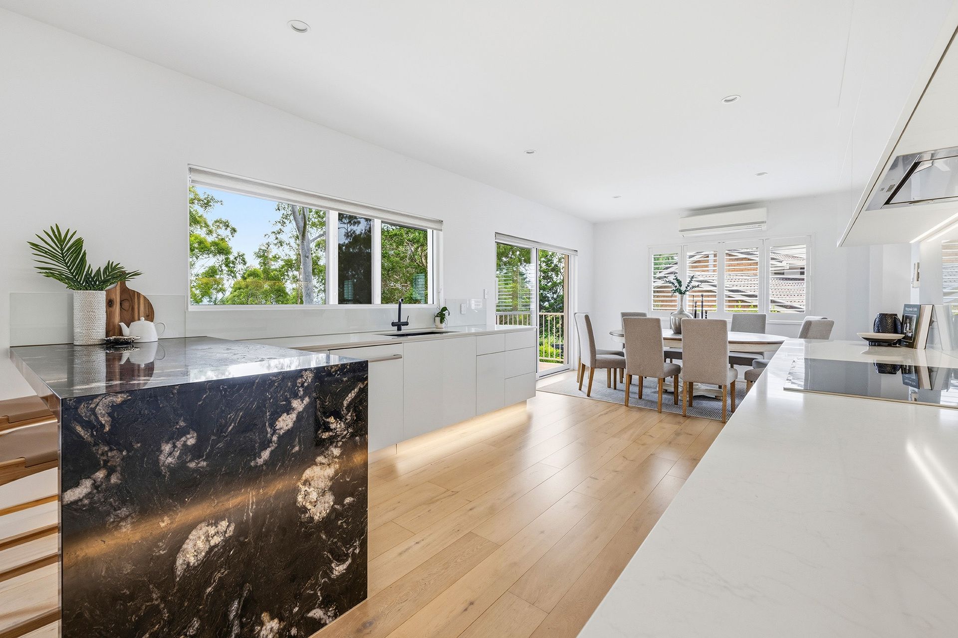 Price Guide $1,280,000 - $1,320,000, 000 - Thumbnail 7