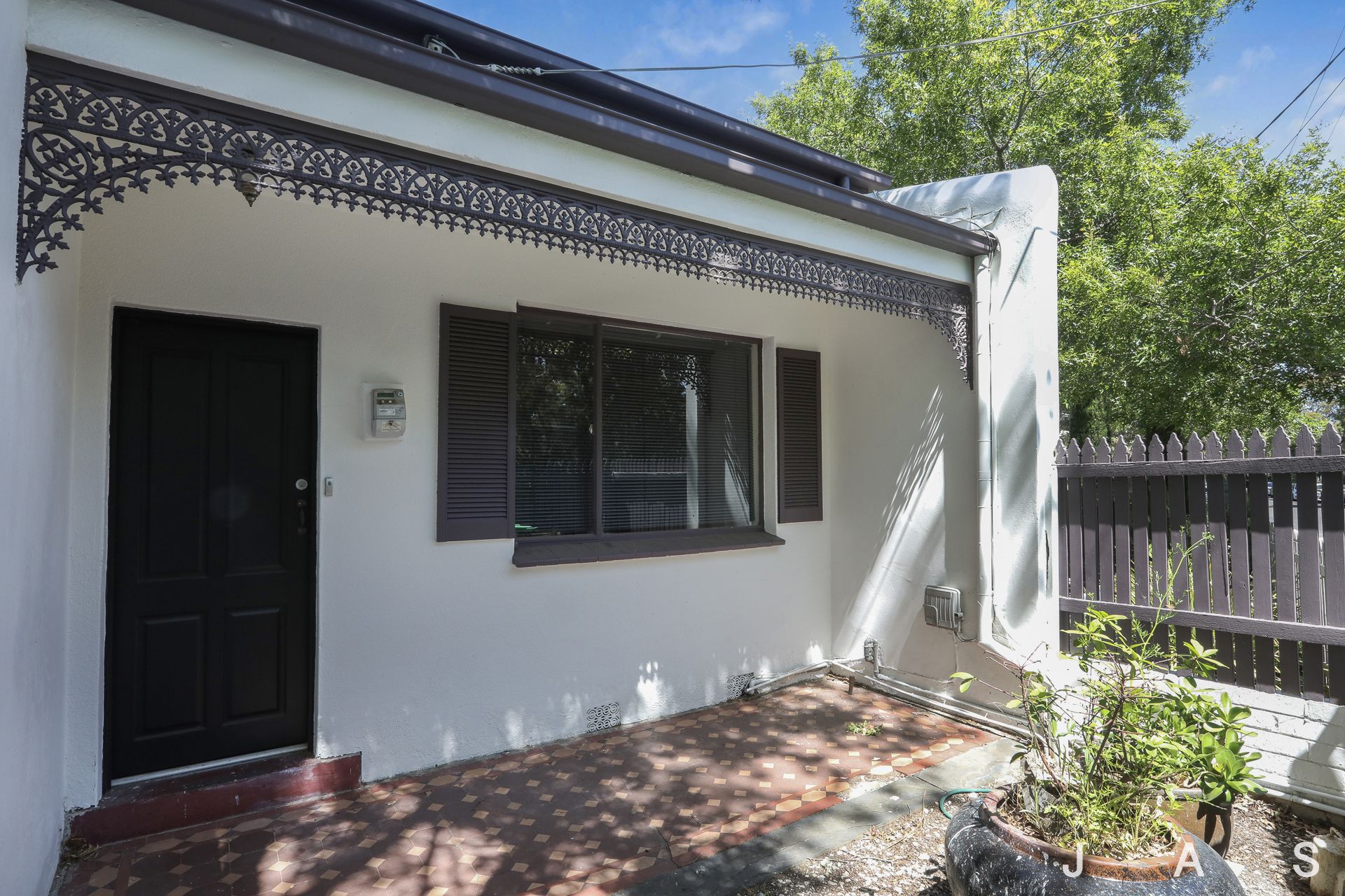 196 Pin Oak Crescent Flemington VIC, Flemington - Thumbnail 2