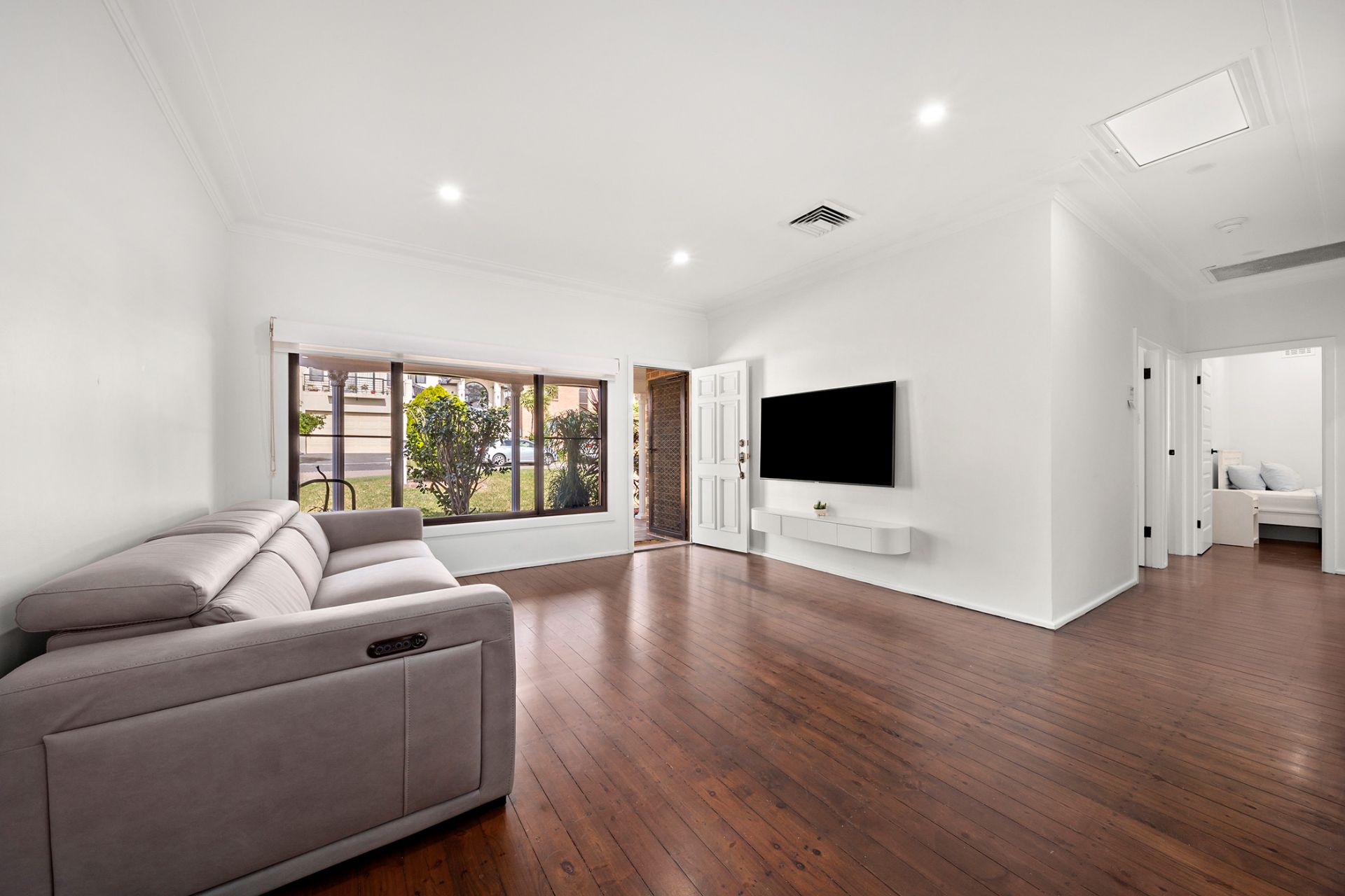 5 Lynwen Crescent, Banksia, Banksia - Thumbnail 2