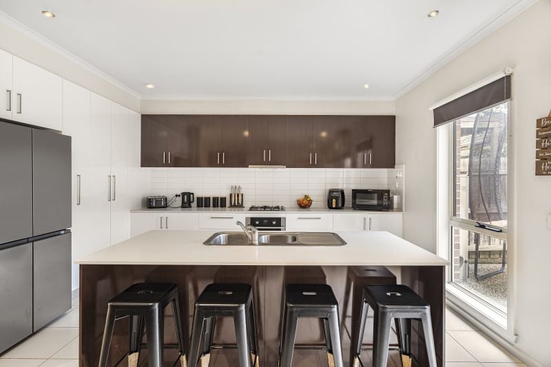 16 Millstream Way, Mernda