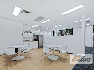 LIGHT-FILLED CORPORATE OFFICE TENANCIES