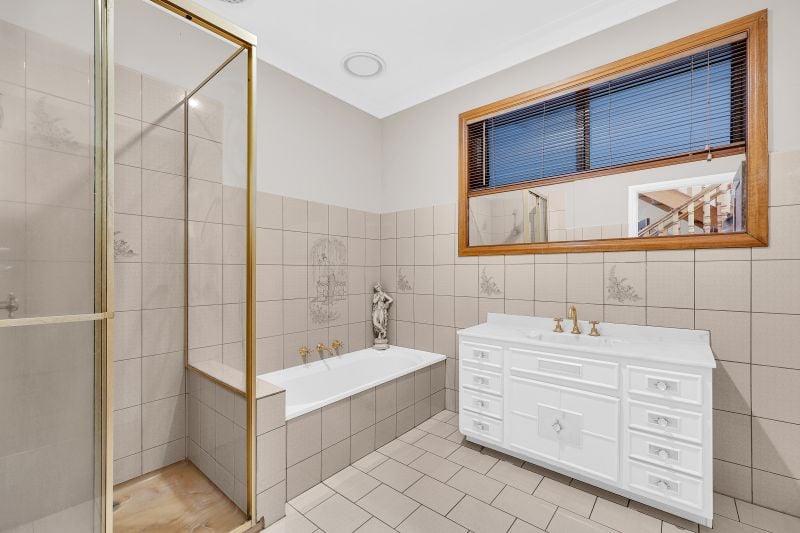 17 Woodleigh Street, Thomastown