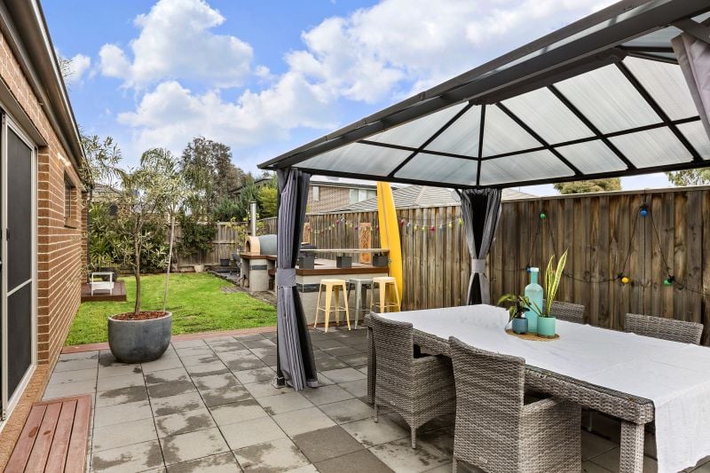 4 Pomegranate Grove, Mernda