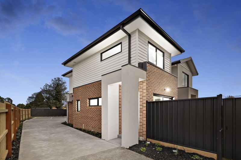 2/101 Mount View Road, Lalor